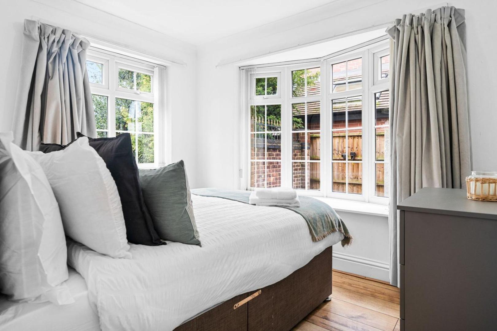 Bramcote Lane Spacious 5 Bedroom House 诺丁汉 外观 照片