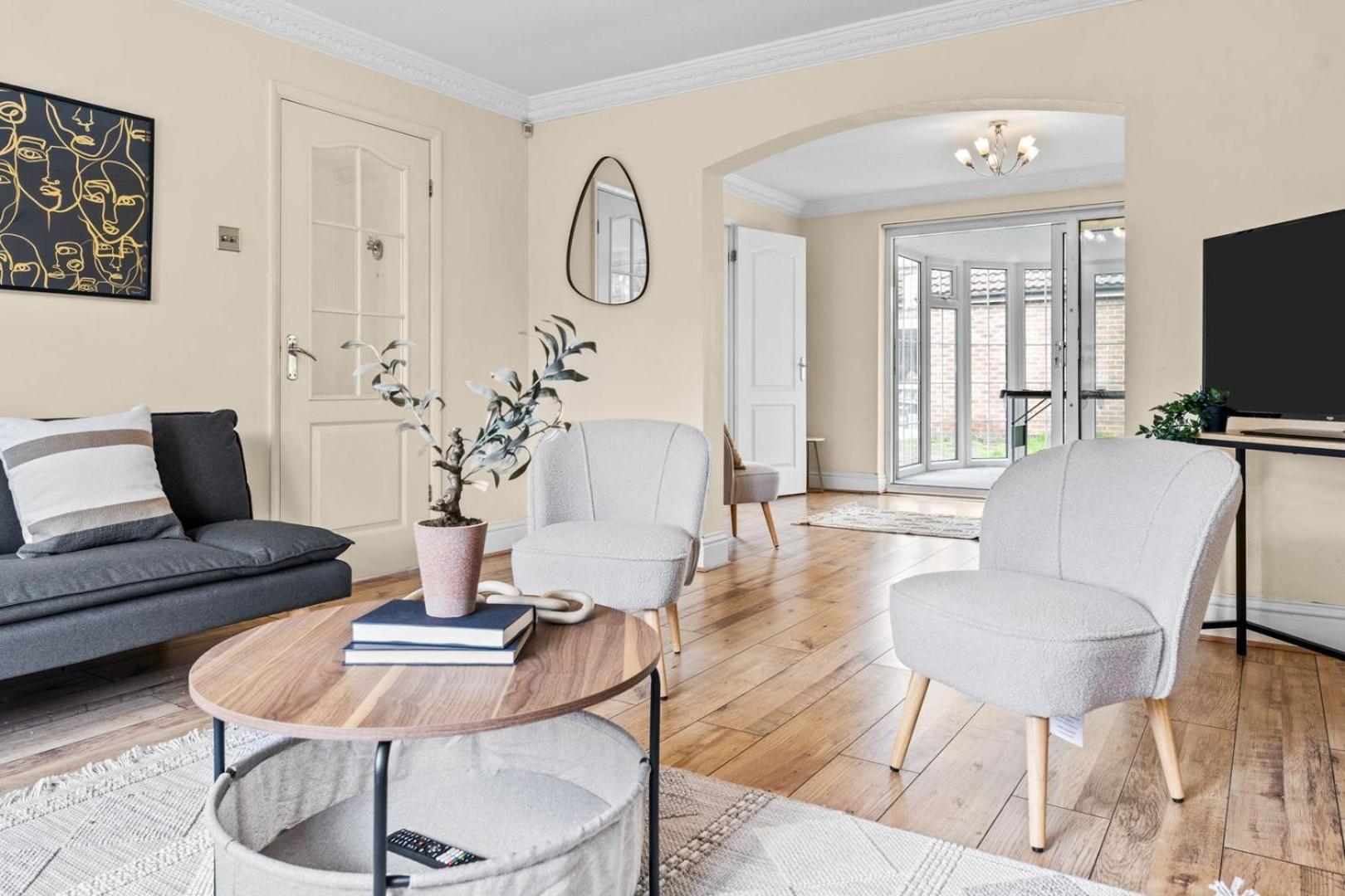 Bramcote Lane Spacious 5 Bedroom House 诺丁汉 外观 照片